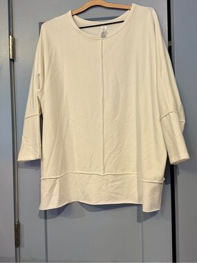 SPANX Cream Relaxed Drop-Shoulder Long Sleeve Top - Size XL